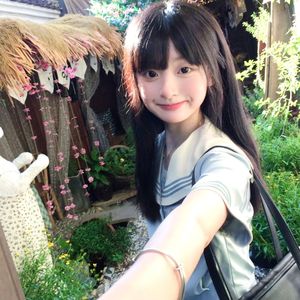 手机中文字幕AV在线
